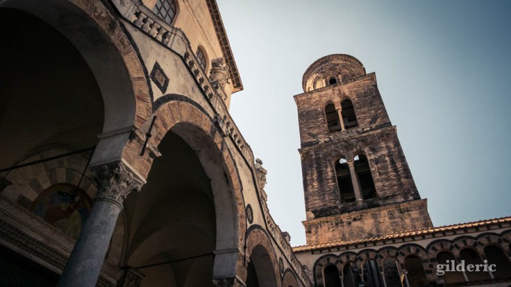 La cathédrale de Salerne (vue de la tour carrée et de l'atrium)