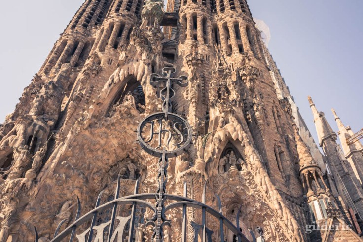 Détail de la façade de la Sagrada Familia, à Barcelone