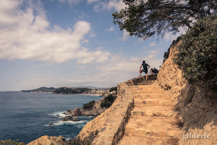 Fasciné par le paysage abrupt et escarpé de la Costa Brava, autour de Lloret de Mar