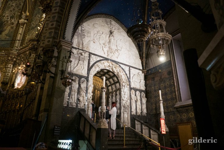 À l'intérieur de la basilique de Montserrat